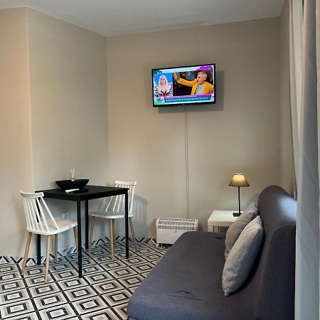 Studio 32 1Ου Ορόφου Στο Χαλανδρι Lägenhet Aten Exteriör bild